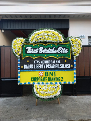 Papan Bunga Duka di Tambangan Hulu
